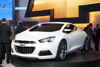 これまでのアメリカ車とは一線を画すデザインの「シボレーTRU 140S」。「CODE 130R」とともにメインターゲットとしている若年層のリサーチは、今後もさらに続けられるようだ。