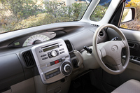 ダイハツ・タントX（FF/4AT）【ブリーフテスト】の画像