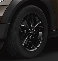 バレンタイン仕様の「MINIクロスオーバー」登場の画像