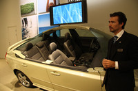 第374回：VOLVOイエテボリ取材で分かった驚愕の真実「新車の匂いは身体に悪い!?」の画像