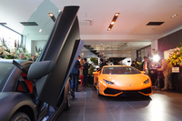 「ランボルギーニ広島」ショールーム内の様子。