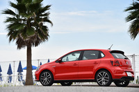 現行型「フォルクスワーゲン・ポロGTI」の6段MT車は、7段DSG（AT）車の発売から4カ月後の2015年6月、カタログに加えられた。