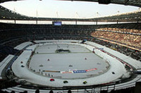 4000平方メートルの広さに700トンの氷が敷かれ、その上に氷のブロック1万個を繋ぎ合わせて造られた特設アイス・コース。