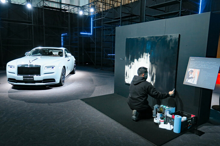 会場ではアーティストのWOOD氏によるドローイングデモンストレーションも行われた。