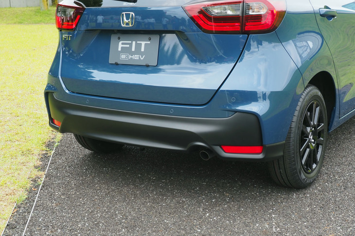 ホンダ・フィットZ（リアバンパー）