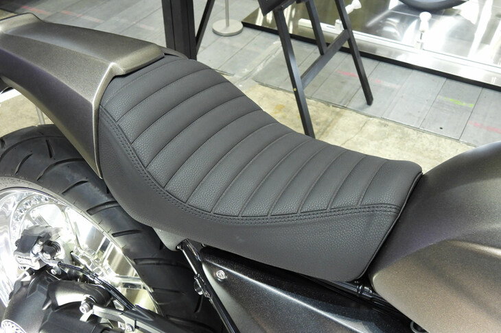 Legal Weapon R12（TRIJYA CUSTOM MOTORCYCLES）