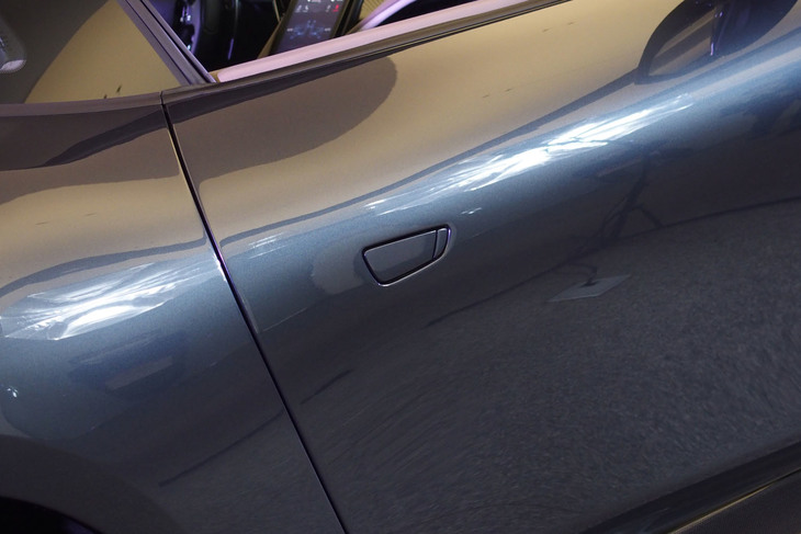 フェラーリ・ローマ（ドアハンドル）