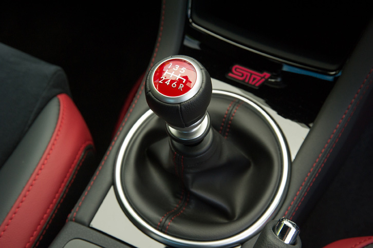 スバルWRX STI Type S