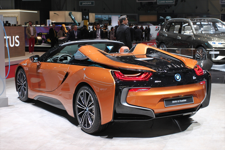 BMW i8スパイダー（エクステリア）