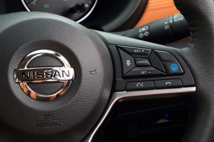 日産の先進運転支援システム「プロパイロット」は、「キックス」では標準装備となっている。