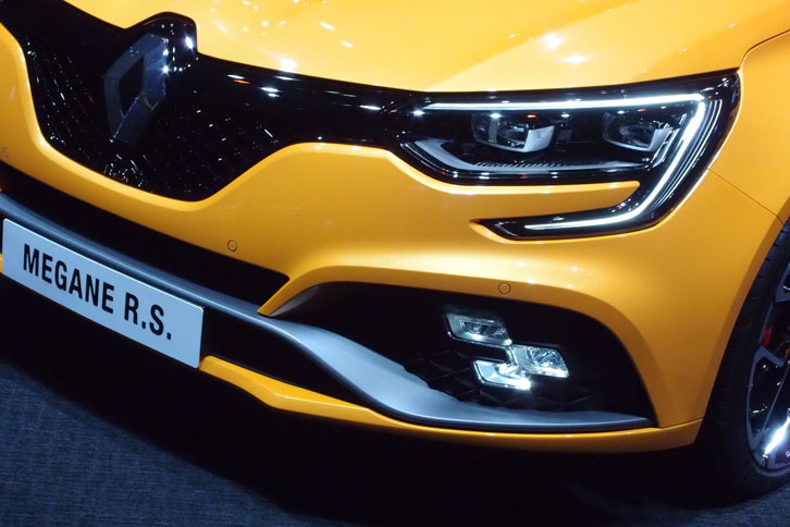 ルノー・メガーヌR.S.（ヘッドランプ）