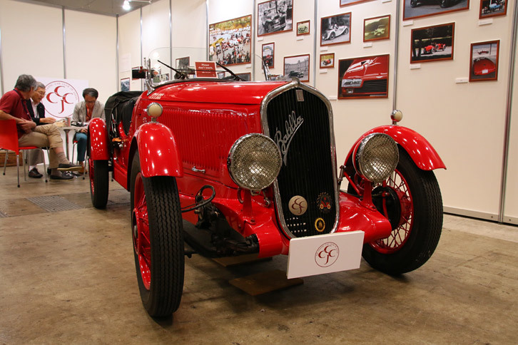 日本クラシックカークラブのブース