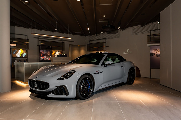 マセラティ・グランカブリオ トロフェオ（エクステリア）