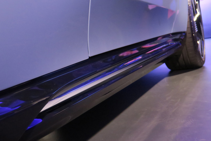 ロールス・ロイス・スペクター プロフェシー（サイドシル）