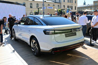 「IAAモビリティー2023」にて、ミュンヘン市内のフォルクスワーゲンパビリオンに展示された「ID.7」。