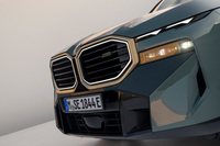 BMWが新型車「XM」を発表　最高出力653PSのハイパフォーマンスPHEVの画像