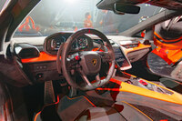 宇宙船のコックピットをモチーフにしたというインストゥルメントパネルまわり。