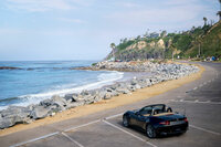 自動車を取り巻く環境が難しいものになりつつある昨今だが、「マツダ・ロードスター」は、まだまだ私たちを楽しませてくれそうだ。