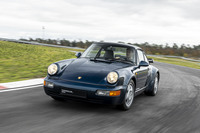 ポルシェファンのことを初めて「ポルシェビキ」と呼んだのは小林彰太郎さんのようだ。高度なシャレだと思うが、使う人が少ないためメンシェビキ（少数派）だ。