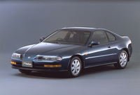 1991年「ホンダ・プレリュード」。ホイールベース／全長は先代より短縮されたものの、全幅が1765mmに広げられ3ナンバーサイズとなった。エンジンは2.2リッター直4 DOHC 16バルブだが、VTEC仕様はボア×ストロークが異なる。