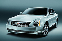 2008年モデルの「キャデラックDTS」は装備を上級にの画像