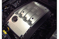 3リッターV6DOHC24バルブは、184ps／5500rpmと25.8kgm／3500rpmを発生。トランスミッションは4速のギア比が、従来の1.000から1.039に低められた