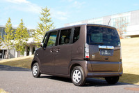 ホンダの新しい軽乗用車「N BOX」デビューの画像