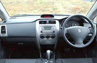 スズキ・エリオ1.5（FF／4AT）／エリオセダン1.8（FF／4AT）【試乗記】の画像