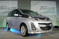 マツダの新型トールミニバン「ビアンテ」デビューの画像