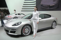 日本初公開となった「パナメーラGTS」。