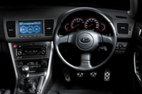 パリで出た「スバル・レガシィ」3リッター+6段マニュアル車、発売の画像