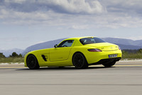 メルセデス・ベンツSLS AMG E-CELLプロトタイプ（4WD）【海外試乗記】の画像
