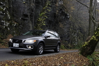 ボルボXC70 3.2(4WD/6AT)【短評】