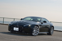 アストンマーティンV12ヴァンテージS