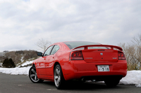 ダッジ・チャージャー SRT8（FR/5AT）【ブリーフテスト】の画像