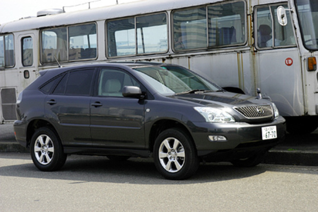 【スペック】全長×全幅×全高＝4730×1845×1680mm/ホイールベース＝2715mm/車重＝1670kg/駆動方式＝FF/3.0リッターV6DOHC24バルブ（220ps／5800rpm、31.0kgm/4400rpm）/車両本体価格＝294.0万円（テスト車＝339.7万円）