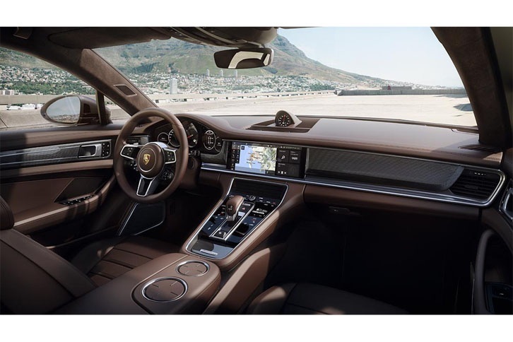 ポルシェ・パナメーラ ターボ スポーツツーリスモ（インテリア）