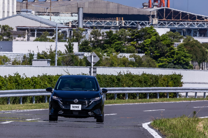 日産ノート オーラG FOURレザーエディション（エクステリア）