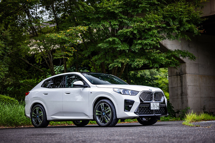 BMW iX2 xDrive30 Mスポーツ