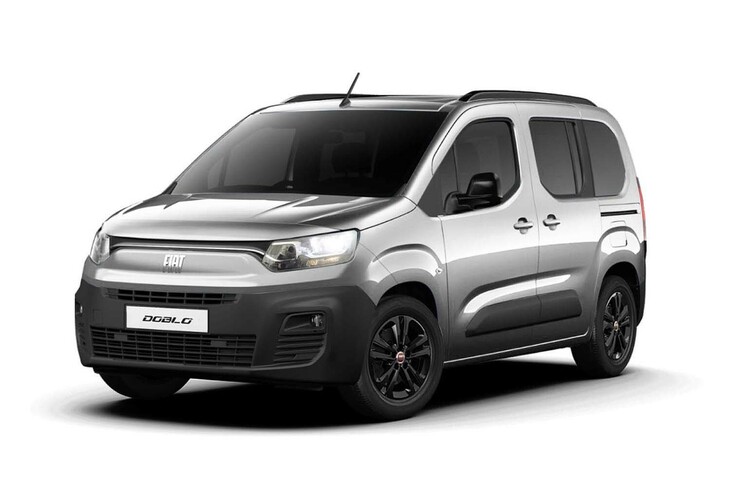 フィアット・ドブロ アドバンストエディション（写真はボディーカラーが「マエストログレー」のモデル）