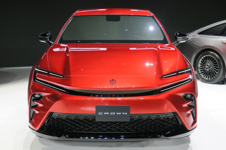 トヨタ・クラウン スポーツ（フロントマスク）