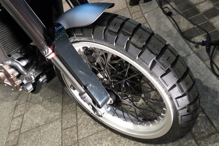 ハスクバーナ・スヴァルトピレン401