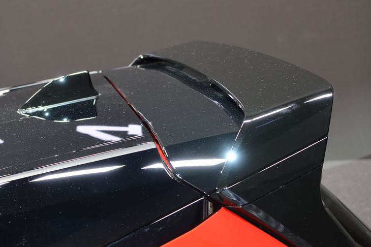 トヨタRAV4 GRスポーツ（リアスポイラー）