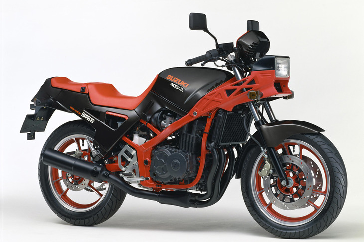 ハンス・ムートは「カタナ」の他にも、斬新なデザインのバイクを多数手がけていた。写真は1986年にデビューした「GSX400X」。