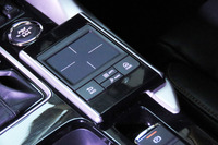 三菱、新型SUVの「エクリプス クロス」を発売の画像