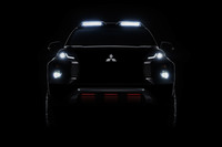 三菱が「トライトン」のスペシャルモデルをお披露目