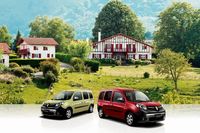 バスク地方をイメージした緑と赤を設定。