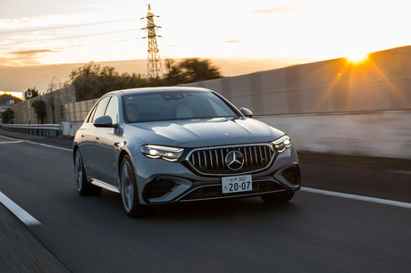 メルセデスの基幹セダン「Eクラス」のラインナップに「メルセデスAMG E53ハイブリッド4MATIC＋」が登場。61...