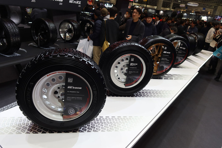 ポテンザ歴代モデルの展示。