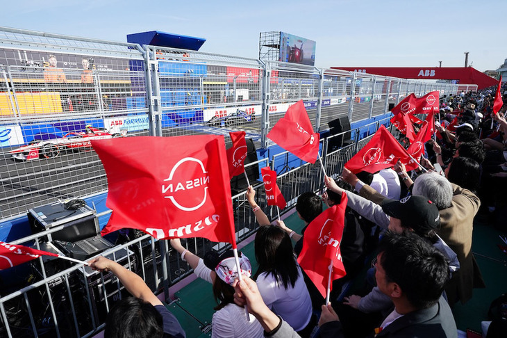 東京で初開催された「ABB FIAフォーミュラE世界選手権」には2万人の来場があったという。